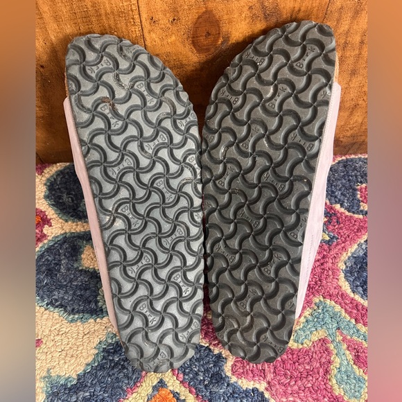 BIRKENSTOCK ARIZONA BIG BUCKLE SIZE 40 (9). Barely worn, excellent condition. - Picture 5 of 5